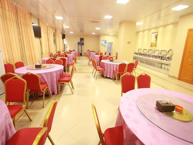 Vienna International Hotel Guigang Hecheng Road Buitenkant foto